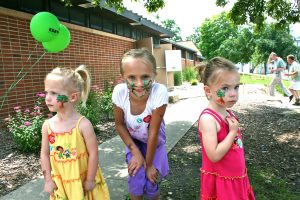 girls facepainted